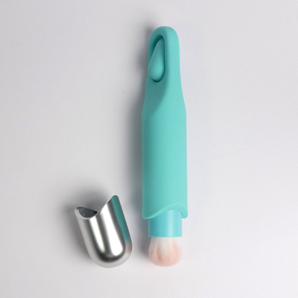 Бирюзовая многофункциональная вибропуля с щеточкой Бирюзовая многофункциональная вибропуля с щеточкой
