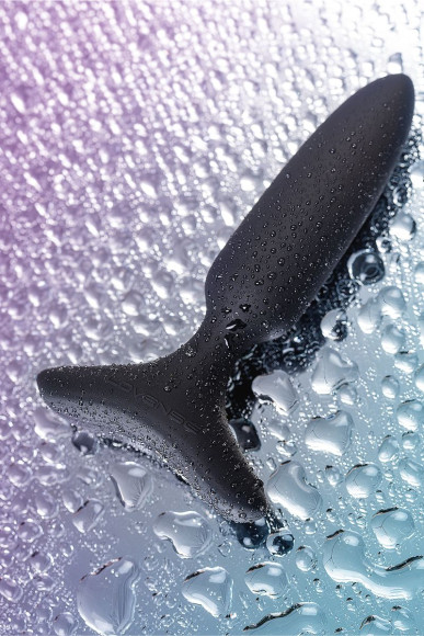 Черная анальная втулка Hush 2 (XS) - 12,1 см. Черная анальная втулка Hush 2 (XS) - 12,1 см.