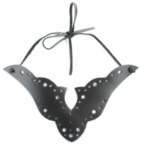 Черный резной чокер из натуральной кожи Черный резной чокер из натуральной кожи