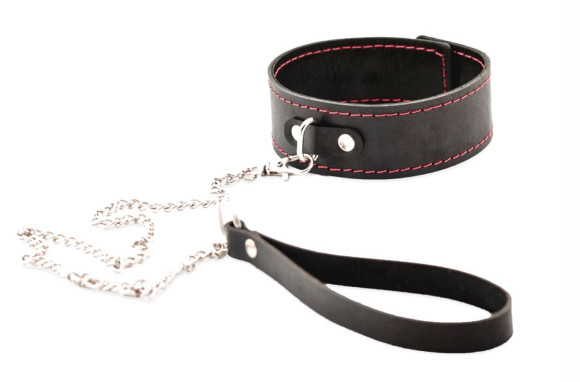Черный широкий ошейник с красной строчкой и поводком Черный широкий ошейник с красной строчкой и поводком