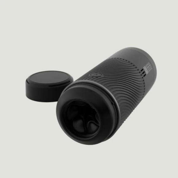 Черный мастурбатор с контролем всасывания Arcwave Pow Stroker Черный мастурбатор с контролем всасывания Arcwave Pow Stroker