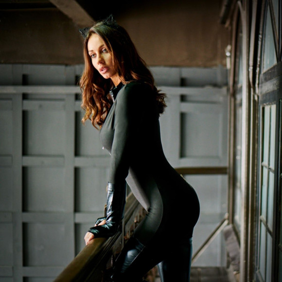 Костюм женщины-кошки Костюм женщины-кошки