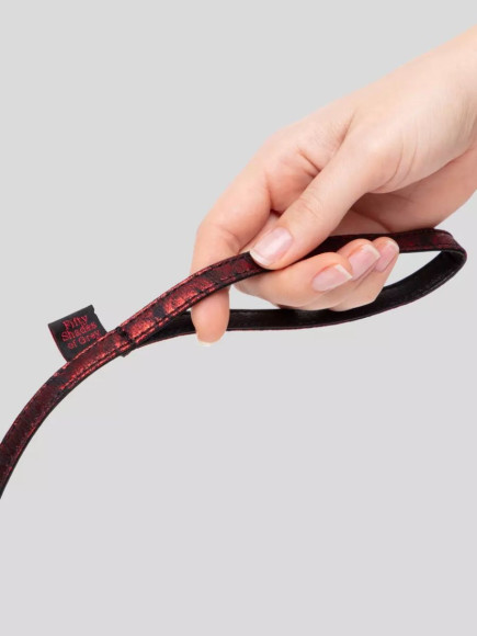 Стильный ошейник с поводком Reversible Faux Leather Collar and Lead Стильный ошейник с поводком Reversible Faux Leather Collar and Lead