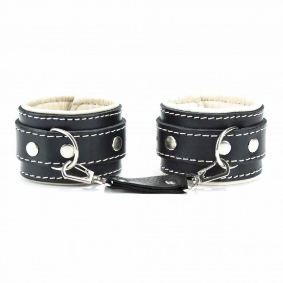 Черные наручники с бежевым подкладом Черные наручники с бежевым подкладом