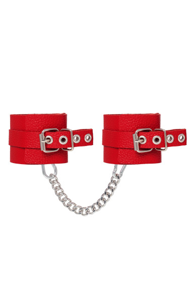 Красные мягкие кожаные оковы с люверсами Красные мягкие кожаные оковы с люверсами