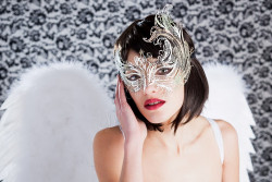 Венецианская маска Catarina на шёлковых лентах Венецианская маска Catarina на шёлковых лентах