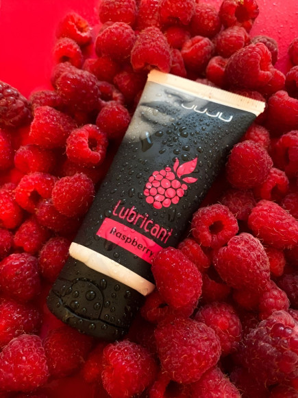 Съедобный лубрикант JUJU Raspberry с ароматом малины - 50 мл. Съедобный лубрикант JUJU Raspberry с ароматом малины - 50 мл.